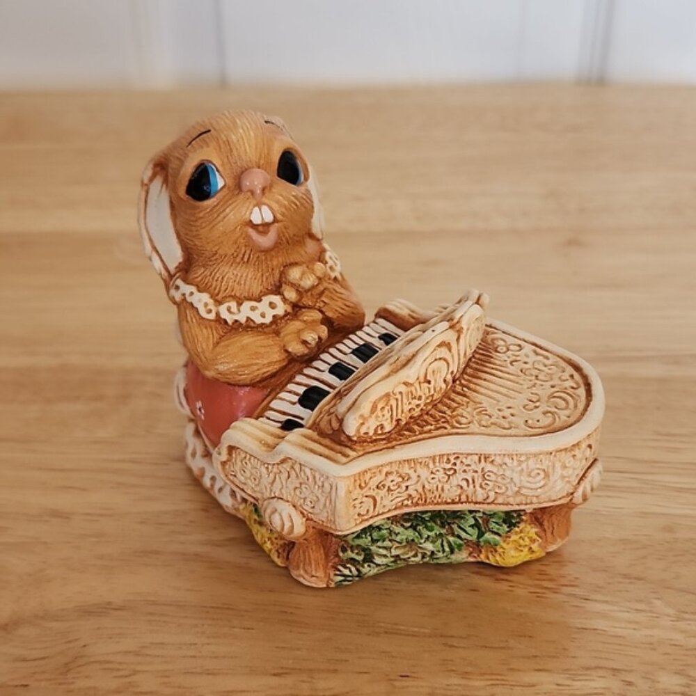 Vintage Woodlander Hand Painted StonewareClara Piano Player